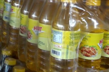 Subsidi harga minyak goreng menjadi Rp14 ribu per liter