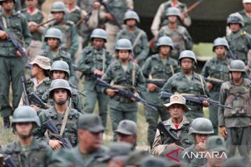 Pasukan Venezuela dikerahkan ke perbatasan dengan Kolombia