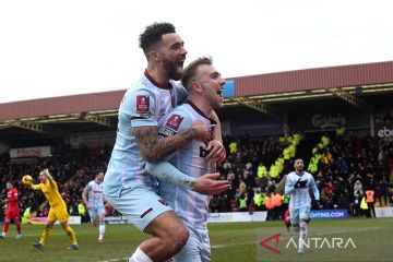 Menang 2-1, West Ham direpotkan klub non liga Kidderminster