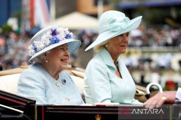 Elizabeth inginkan Camilla jadi permaisuri saat Charles jadi raja