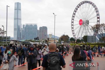 COVID serang pengemudi, pasokan makanan Hong Kong terganggu