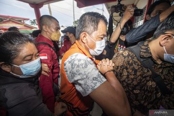 Pemindahan 10 Tersangka Kasus Suap Muara Enim Ke Rutan Pakjo