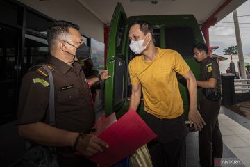 Dosen Unsri Tersangka Pelecehan Seksual Dipindahken Ke Lapas Pakjo