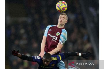 Brentford capai kesepakatan dengan Ben Mee