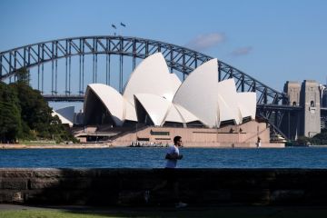 Survei: Makin banyak pria Australia ambil cuti mengasuh anak