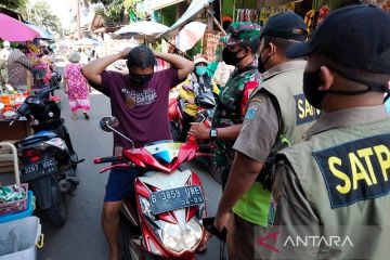 Pemkot Jakut galakkan kampanye masker di lokasi interaksi masyarakat