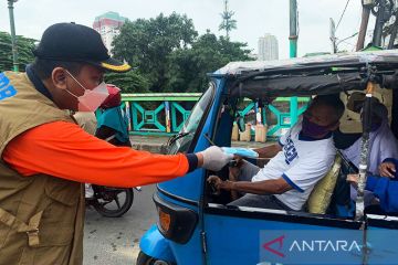 BNPB bagikan 1,5 juta masker untuk 135 titik di Jakarta