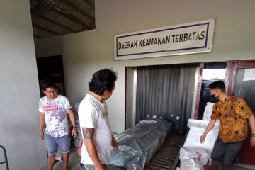 Empat jenazah korban bentrok Sorong diberangkatkan ke daerah asalnya