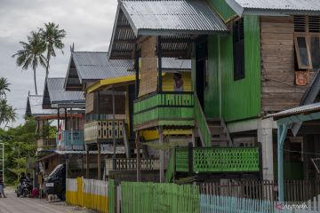 Huntap mandiri berkonsep rumah panggung