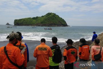11 peserta ritual di Pantai Payangan Jember ditemukan meninggal