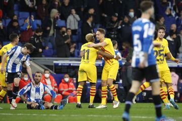 Gol Luuk de Jong selamatkan Barcelona dari kekalahan lawan Espanyol