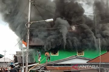 Kantor Desa Dalam Selimbau Kapuas Hulu terbakar, bangunan hangus