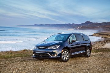 Chrysler "recall" Pacifica hybrid karena resiko terbakar