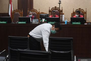 Kemarin, vonis Azis Syamsuddin hingga himne KPK