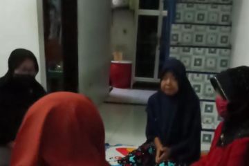 "Modin" pengidap kanker laring dikunjungi pimpinan DPRD Surabaya