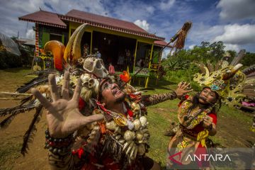 Festival budaya Dayak Maanyan Warukin di Kalimantan Selatan