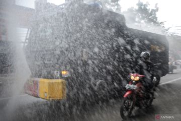 Patroli kerumunan di Kota Bandung