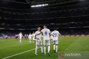 Real Madrid cukur Alaves tiga gol tanpa balas