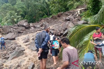 Hujan deras, tiga kampung di Pulau Siau-Sulut diterjang banjir bandang