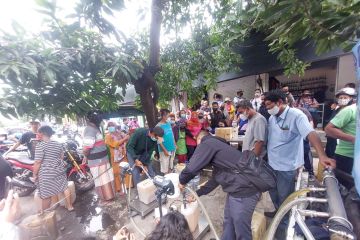 Kemendag kembali gelontor 10 ton minyak goreng curah di pasar Surabaya