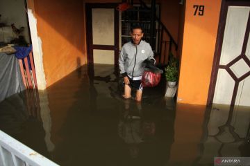 Banjir genangi rumah warga di Makassar