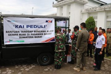 KAI salurkan bantuan logistik kepada korban gempa di Pasaman Barat