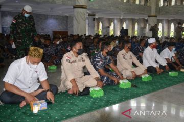 Umat Islam di Jayapura peringati Isra Mi'raj dengan terapkan prokes