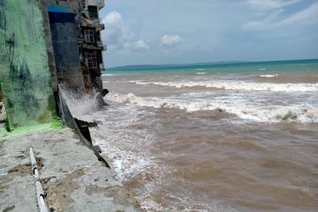 BPBD minta nelayan di Kota Kupang waspadai potensi gelombang tinggi