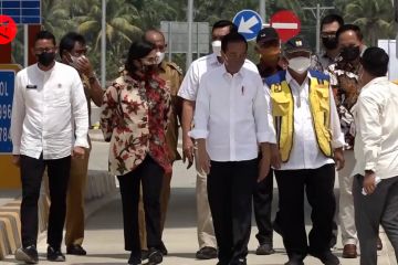 Jokowi: Jalan tol jadi modal utama gerakkan roda perekonomian