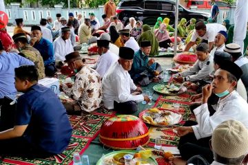 Nganggung jadi bagian peringatan Isra Miraj di Bangka