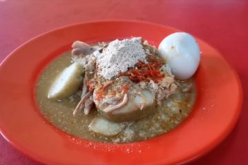 Lontong Cap Go Meh laris manis di Solo