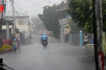 BMKG Ternate minta warga waspada bencana akibat hujan lebat
