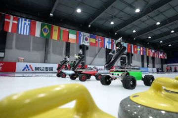 Serunya pertandingan curling robot vs manusia di Harbin