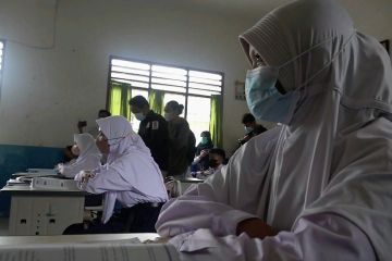 Siswa terpapar bertambah, PTM 50% kembali berlaku di Palembang