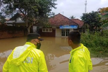 Polres Pekalongan patroli amankan rumah terdampak banjir