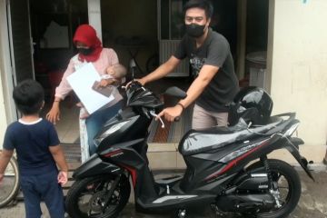 Presiden ganti sepeda motor perempuan pengojek daring yang hilang