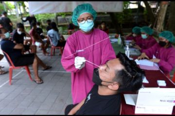 Tes cepat antigen jelang arak-arakan ogoh-ogoh