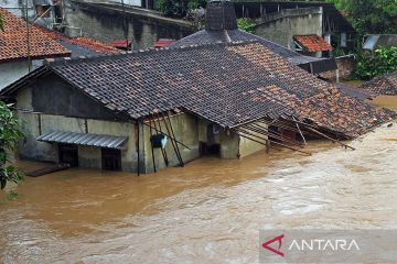 Permukiman di Serang terendam banjir luapan Sungai Cibanten