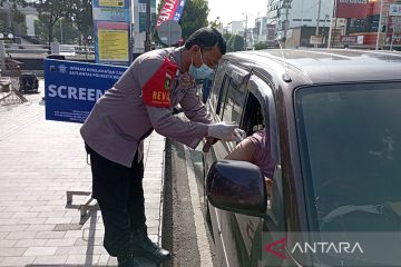 Polresta Banyumas berikan vaksinasi kepada masyarakat secara lantatur