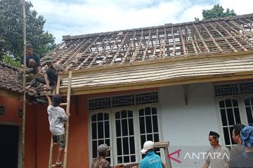 Warga korban tanah bergerak di Lebak dambakan relokasi