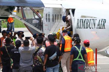 Jenazah teknisi menara telekomunikasi dievakuasi dari Kabupaten Puncak