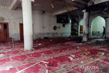 Ledakan di sebuah masjid di Peshawar tewaskan 19 orang