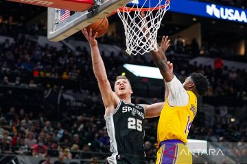 Spurs kalahkan Lakers, Gregg Popovich cetak rekor kemenangan NBA