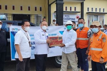 Surveyor Indonesia serahkan bantuan bagi korban gempa di Pasaman Barat