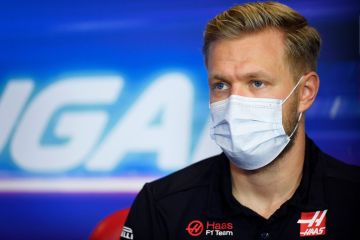 Magnussen gantikan Mazepin jadi pebalap Haas