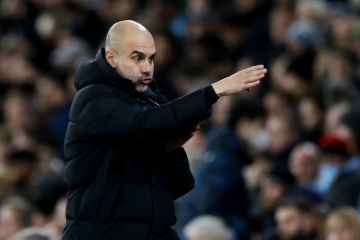 Guardiola puji bek muda Egan-Riley yang debut Liga Champions