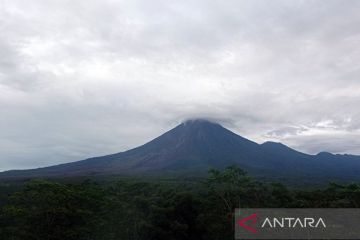 Gunung Semeru masih didominasi letusan