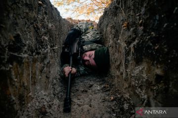 Berlindung dari serangan udara Rusia