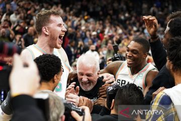 Don Nelson hingga komisioner NBA rayakan rekor Gregg Popovich