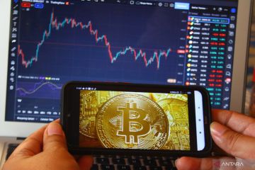 Keuntungan Bitcoin 2021 terhapus dalam kehancuran "stablecoin"